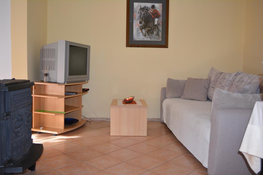 Holiday Home Lana Saborsko Экстерьер фото